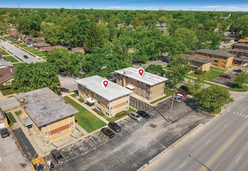 18416 & 18422 Torrence Ave portfolio of 2 properties for sale on LoopNet.ca Building Photo- Image 1 of 8