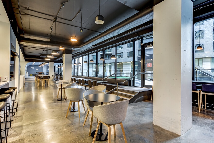 100 Rue Peel, Montréal, QC à louer - Photo intérieure - Image 2 de 33