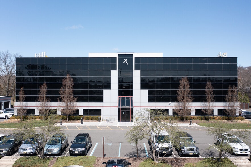 1065 Route 22 W, Bridgewater, NJ for lease - Building Photo - Image 2 of 5