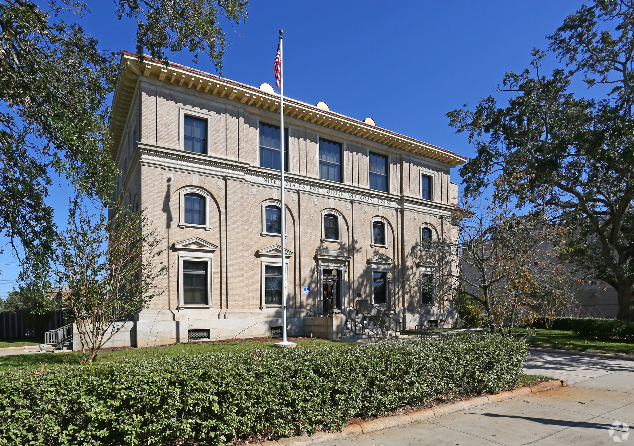 337 W Broad Ave, Albany, GA for lease Primary Photo- Image 1 of 9