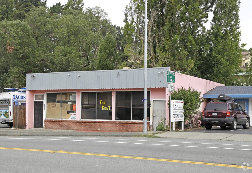 4955 Appian Way, El Sobrante, CA à vendre - Photo du bâtiment - Image 2 de 2