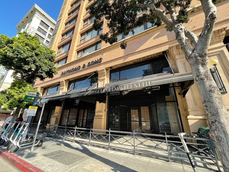610 S Main St, Los Angeles, CA à louer - Photo du bâtiment - Image 2 de 8