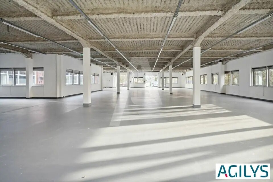 Flex in Les Ulis for lease Building Photo- Image 1 of 7
