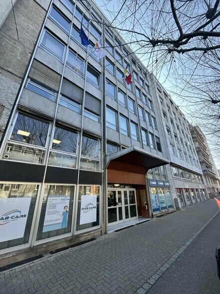 Office in Strasbourg for lease - Building Photo - Image 3 of 9