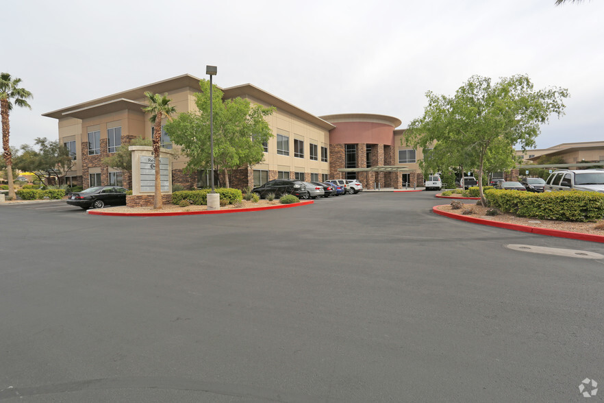 871 Coronado Center Dr, Henderson, NV for lease - Primary Photo - Image 1 of 10