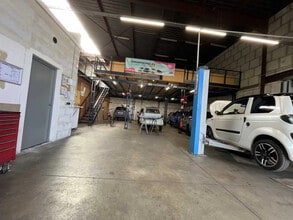 16-34 Rue Du Buisson Aux Fraises, Massy for lease Building Photo- Image 2 of 17