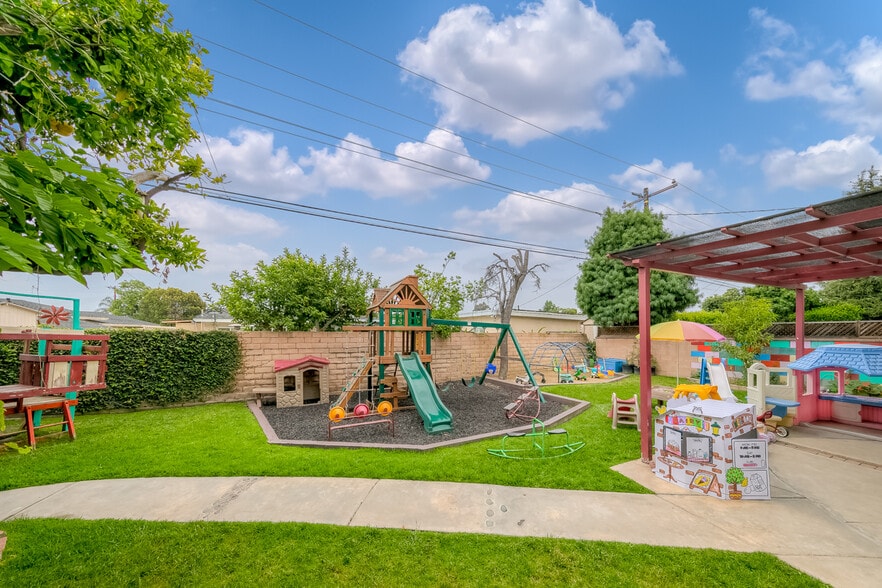 9642 Dewey Dr, Garden Grove, CA for sale - Building Photo - Image 2 of 12