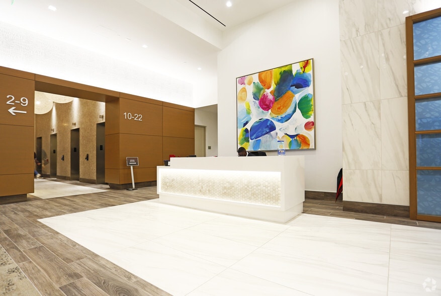128 S Tryon St, Charlotte, NC for lease - Lobby - Image 3 of 28