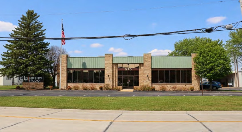 575 Rudder Rd, Fenton, MO à vendre - Photo du bâtiment - Image 2 de 8