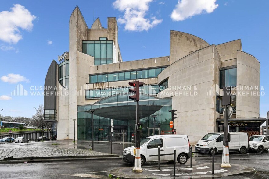 Bureau dans Gentilly à louer - Photo du bâtiment - Image 1 de 8