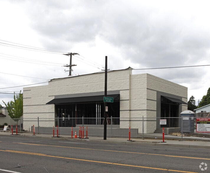 3311 NE 82nd Ave, Portland, OR à vendre - Photo du bâtiment - Image 3 de 4