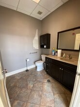6880 River Rd, Hodgkins, IL for lease Interior Photo- Image 1 of 15