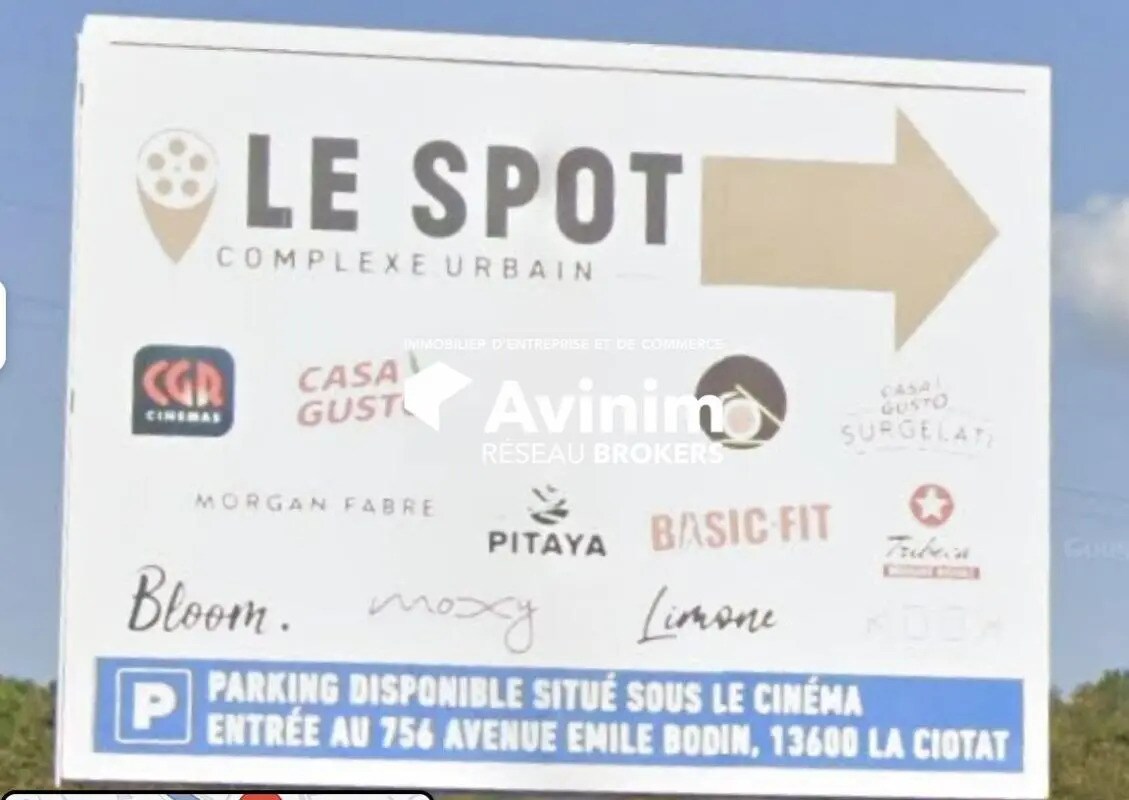 Retail in La Ciotat for lease Building Photo- Image 1 of 4