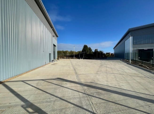 Westfield Rd, Leighton Buzzard for sale - Building Photo - Image 2 of 16