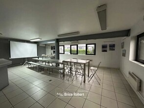 Flex in Genas for lease Interior Photo- Image 2 of 3