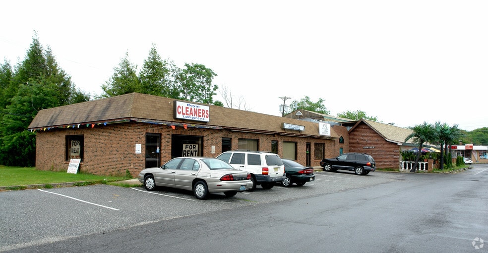 1302 Monmouth Rd, Mount Holly, NJ for lease - Building Photo - Image 3 of 103