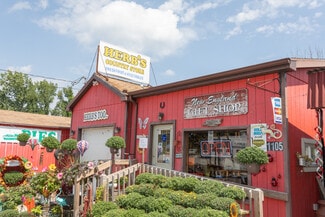 Plus de détails pour 1105 Route 32, Uncasville, CT - Commerce de détail à vendre