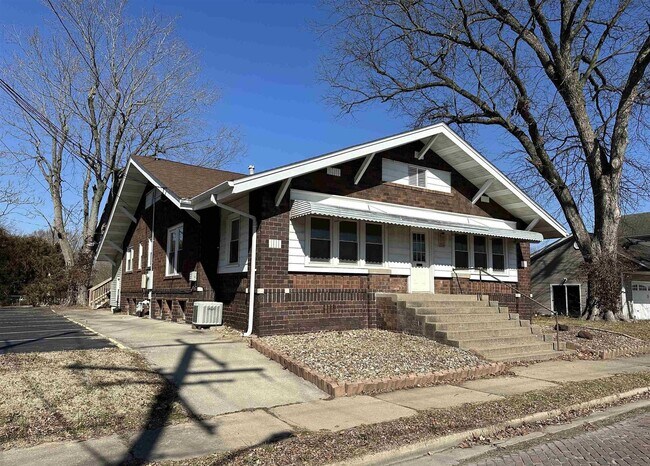 More details for 1000 Hanson St, Murphysboro, IL - Office for Sale