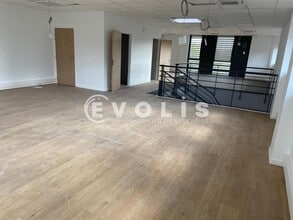 45 Boucle De La Ramée, Saint-Quentin-Fallavier for sale Interior Photo- Image 1 of 5