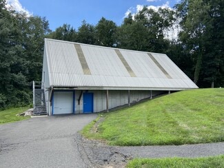 Plus de détails pour 12 Commerce Rd, Newtown, CT - Industriel à louer