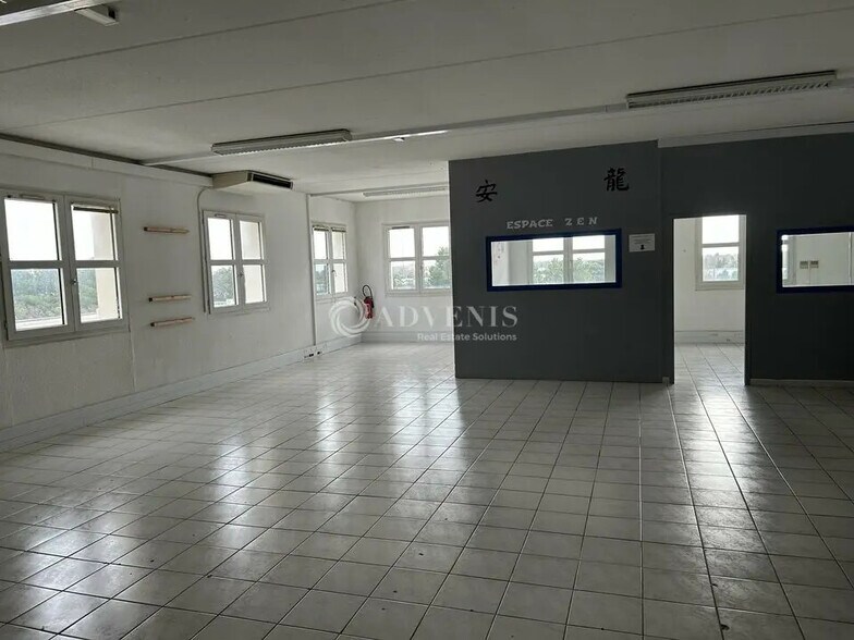 Office in Montpellier for sale - Interior Photo - Image 3 of 5