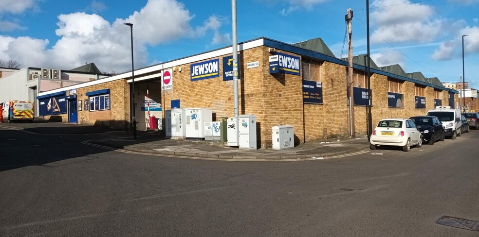 Railway St, Newcastle Upon Tyne for sale - Building Photo - Image 1 of 1