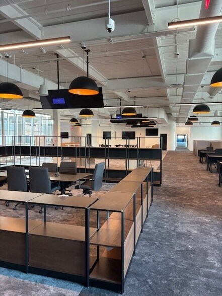 55-95 West St, Walpole, MA à louer - Photo du bâtiment - Image 2 de 28