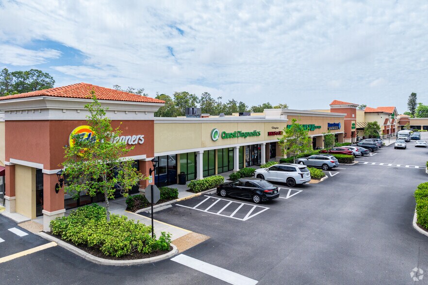 4810-4890 Davis Blvd, Naples, FL for lease - Primary Photo - Image 1 of 19