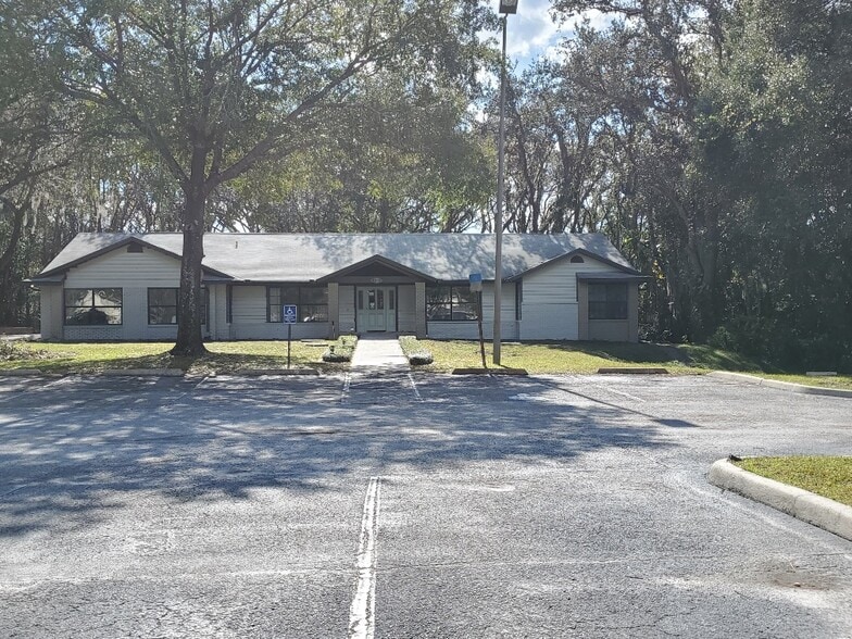 113 W Chapman Rd, Oviedo, FL for lease - Building Photo - Image 3 of 5