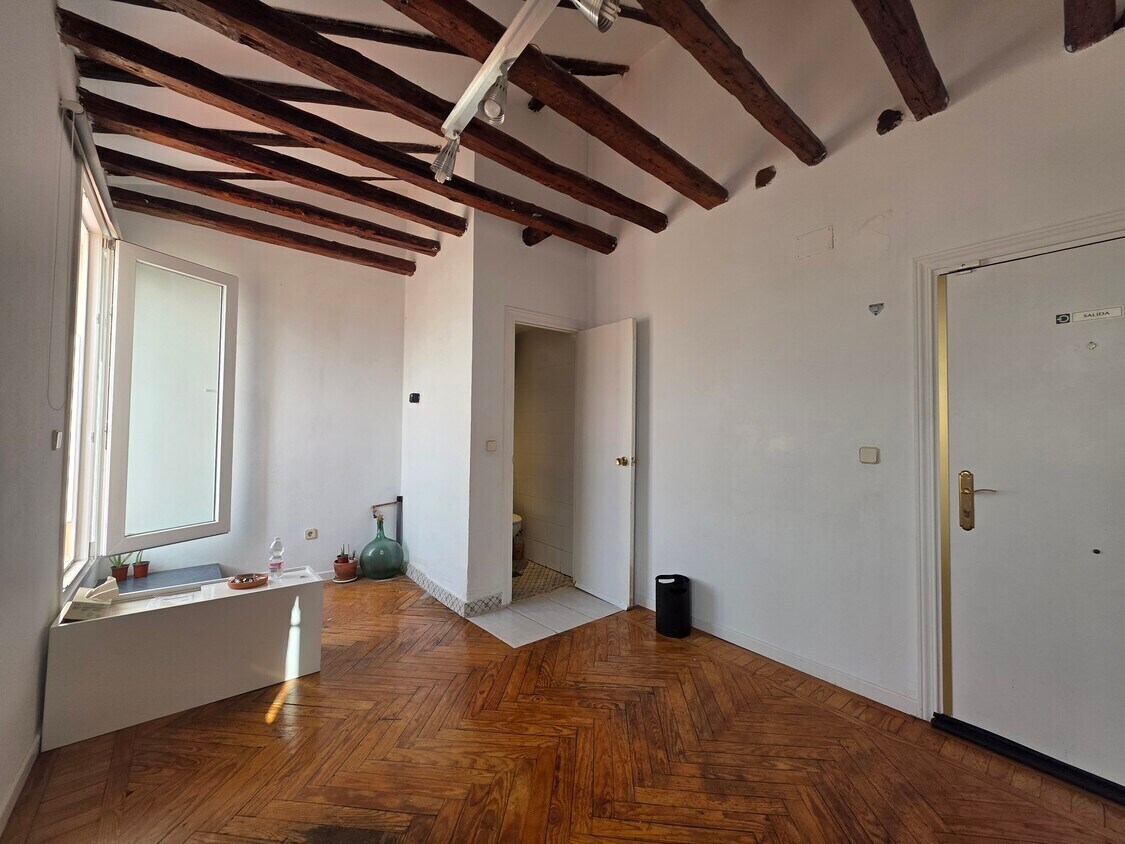 Office in Madrid, Madrid for lease Primary Photo- Image 1 of 2