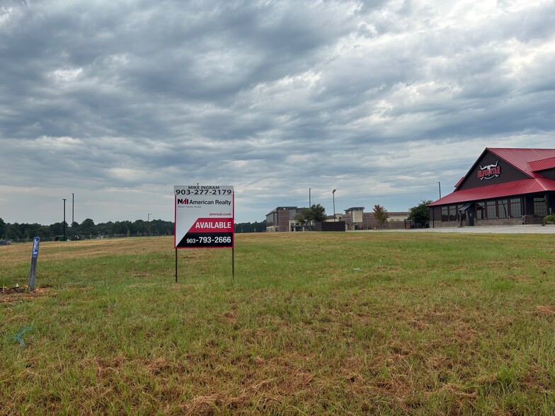 5207 W Park Blvd, Texarkana, TX for sale - Building Photo - Image 2 of 4