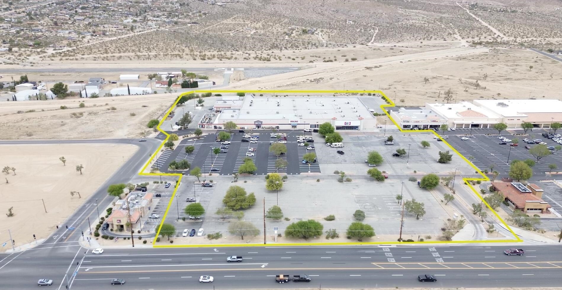 57980 Twentynine Palms Hwy, Yucca Valley, CA à vendre Photo du bâtiment- Image 1 de 23