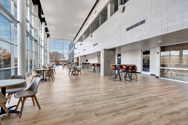 Plus de détails pour 3500 Packerland Dr, De Pere, WI - Bureau/Médical, Industriel à louer