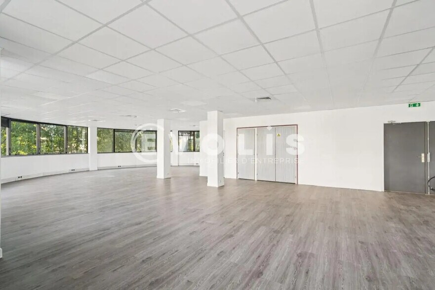 Flex dans Noisy-le-Grand à louer - Photo du bâtiment - Image 3 de 14