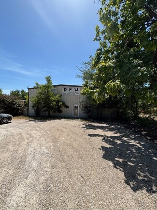 Plus de détails pour 6723 Oak Crest Dr E, Fort Worth, TX - Industriel à vendre