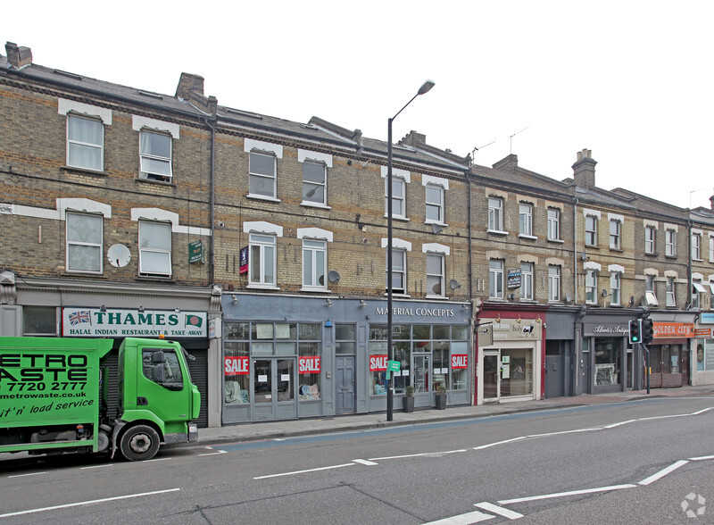 168-170 Battersea Park Rd, London à louer - Photo du bâtiment - Image 2 de 3