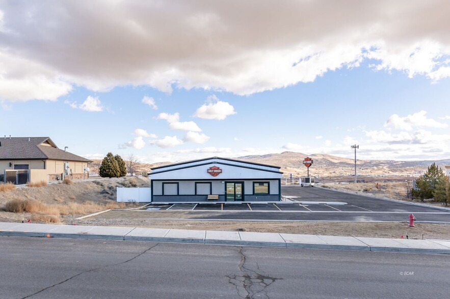 2640 Ruby Vista Dr, Elko, NV à vendre - Photo du bâtiment - Image 2 de 37