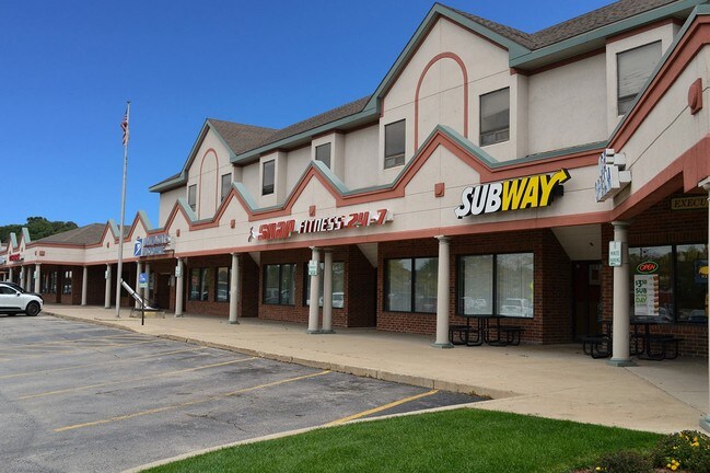 Plus de détails pour 740-750 Northwest Hwy, Fox River Grove, IL - Commerce de détail à louer
