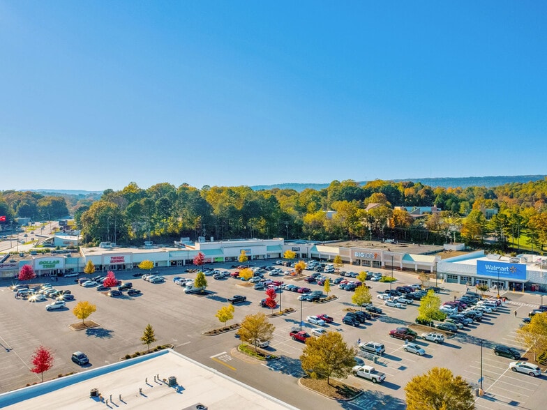 3901 Hixson Pike, Chattanooga, TN for lease - Building Photo - Image 1 of 1