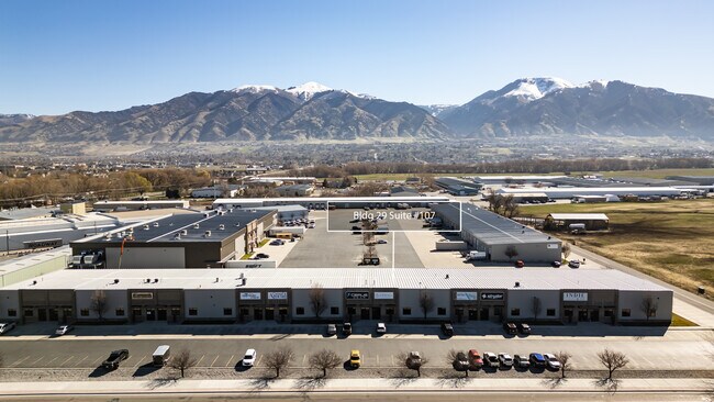 Plus de détails pour 695 W 1700 S, Logan, UT - Local d'activités à louer