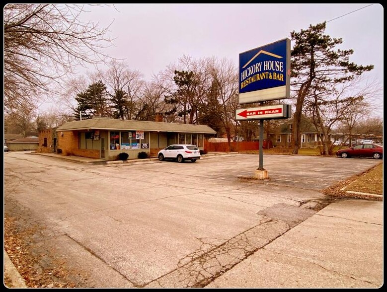 38652 N Sheridan Rd, Beach Park, IL for sale - Primary Photo - Image 1 of 9