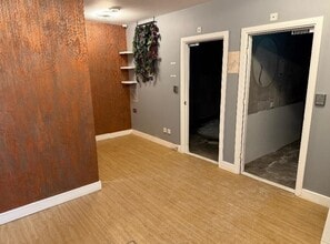 12A The Highway, Beaconsfield for lease Interior Photo- Image 2 of 3