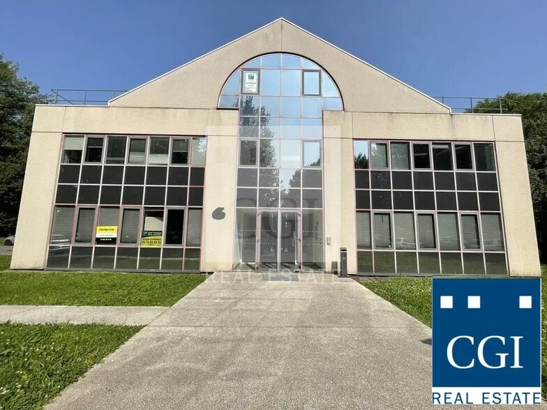 Office in Eybens for lease - Building Photo - Image 3 of 5