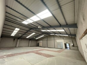 Durham Way S, Newton Aycliffe for lease Interior Photo- Image 2 of 3