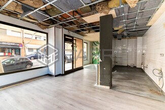 Plus de détails pour Multi-résidentiel à vendre