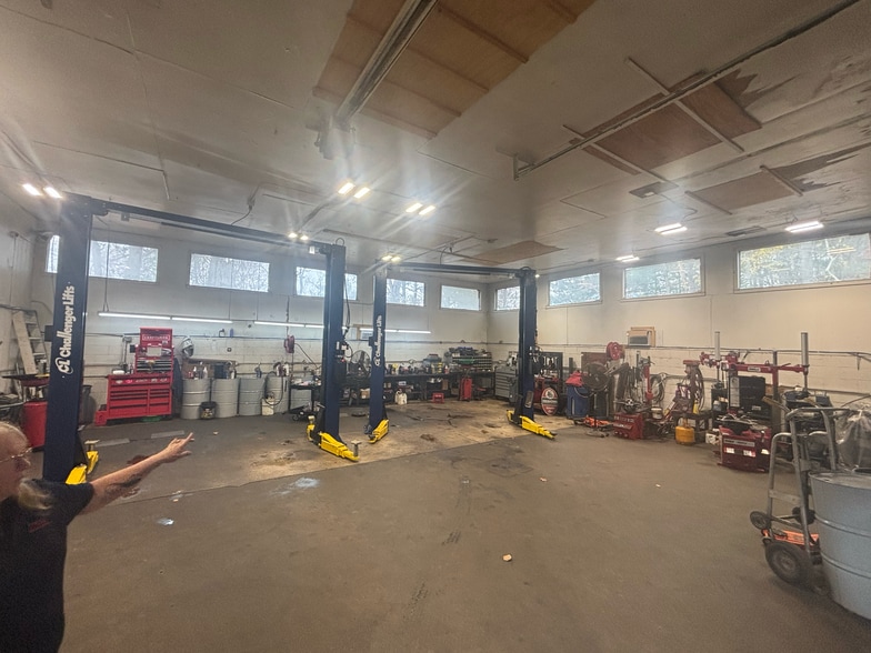 434 Boston Post Rd, Warren, MA for sale - Building Photo - Image 3 of 7