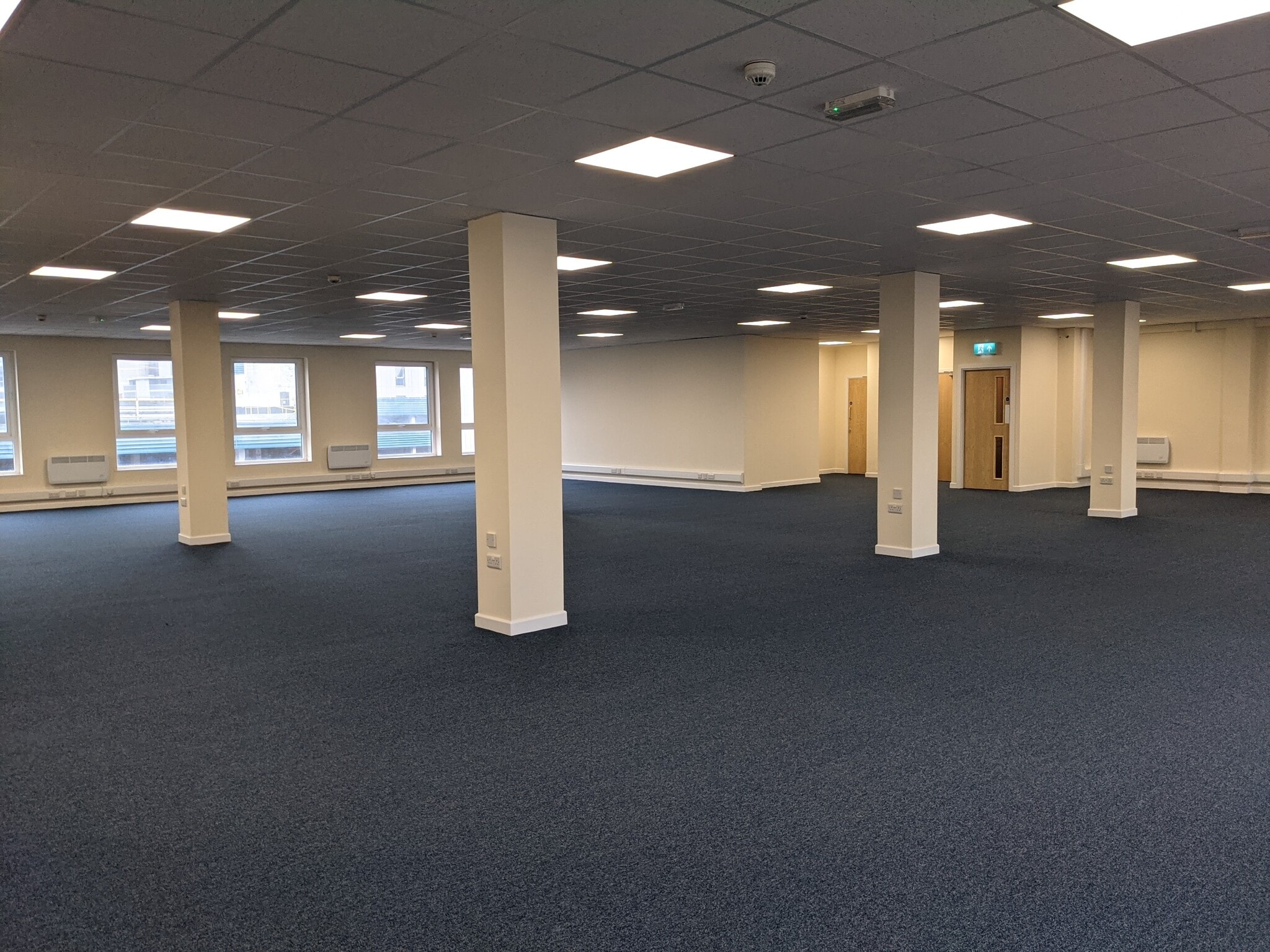 3 Grove Pl, Swansea for lease Interior Photo- Image 1 of 5