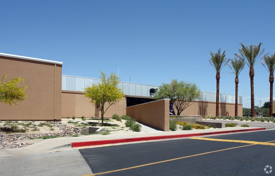 5353 W Bell Rd, Glendale, AZ for lease - Building Photo - Image 2 of 5