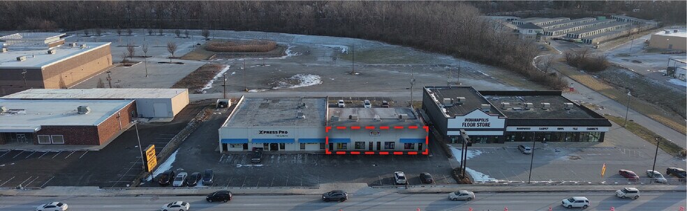 9503 E Washington St, Indianapolis, IN à louer - Photo du bâtiment - Image 3 de 16