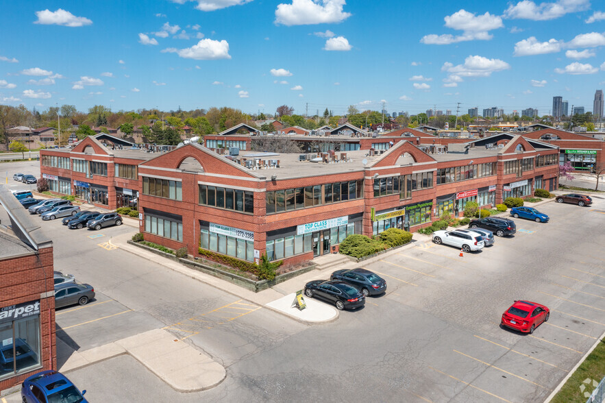 1100 Burnhamthorpe Rd W, Mississauga, ON for lease - Building Photo - Image 2 of 5